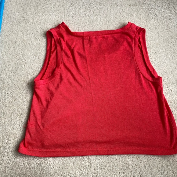 Red Tanktop - Picture 4 of 4